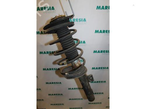 Used Right front shock absorber PEUGEOT 206 Hatchback (2A/C) 1.4 i (75 hp) 31433162