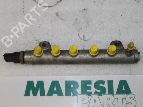 Used Injection rail RENAULT VEL SATIS (BJ0_) 2.2 dCi (BJ0E, BJ0F) (150 hp) 31450785