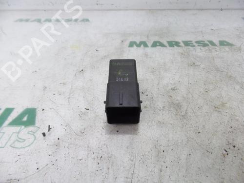 Used Electronic sensor PEUGEOT 208 I (CA_, CC_) 1.4 HDi (68 hp) 31486547