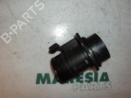 mass-air-flow-sensor-renault-laguna-ii-grandtour-kg01_-2001-2002-2003-2004-2005-2006-2007-31524493 main image
