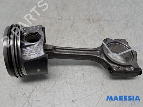 Used Other RENAULT CLIO V (B7_) 1.0 TCe 100 (B7MT) (101 hp) 32011970