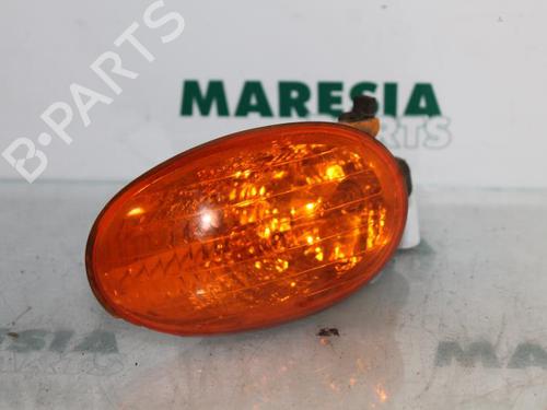 right-front-indicator-fiat-multipla-186_-1999-2000-2001-2002-2003-2004-2005-2006-2007-2008-2009-2010-31457767 main image