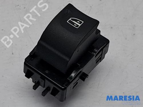 Used Switch RENAULT SCÉNIC III (JZ0/1_) 1.6 dCi (JZ00, JZ12) (130 hp) 31434893