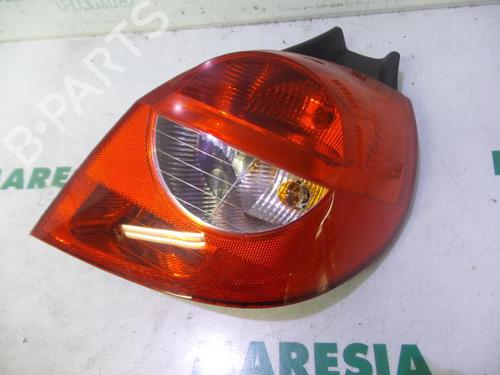 Used Right taillight RENAULT CLIO III (BR0/1, CR0/1) 1.2 16V (BR02, BR0J, BR11, CR02, CR0J, CR11) (75 hp) 31511086