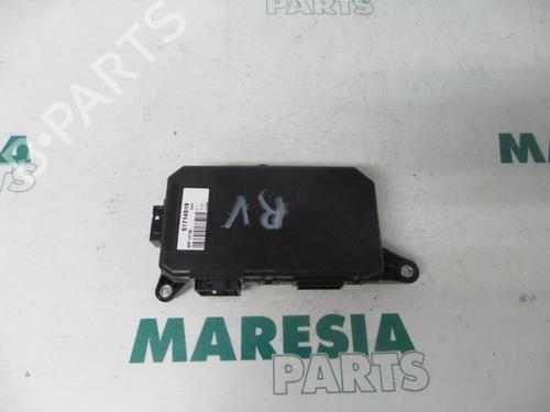 Used Control unit FIAT STILO (192_) 1.6 16V (192_XB1A) (103 hp) 31537216