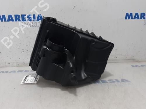 Used Air filter box RENAULT GRAND SCÉNIC III (JZ0/1_) 1.4 16V (JZ0F) (131 hp) 31402895