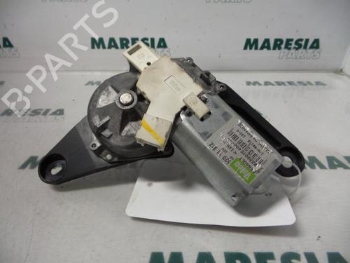 Used Rear wiper motor RENAULT CLIO II (BB_, CB_) 1.2 (BB0A, BB0F, BB10, BB1K, BB28, BB2D, BB2H, CB0A,... (58 hp) 31427686