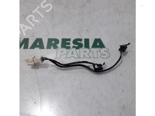 Used Electronic sensor PEUGEOT 307 CC (3B) 2.0 16V (140 hp) 31525001