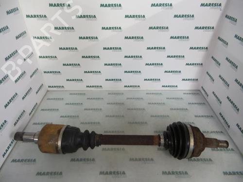 Used Left front driveshaft FIAT SCUDO Van (220_) 2.0 JTD 16V (109 hp) 31427158