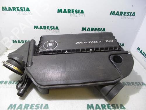 Used Air filter box FIAT GRANDE PUNTO (199_) 1.3 D Multijet (84 hp) 31501367
