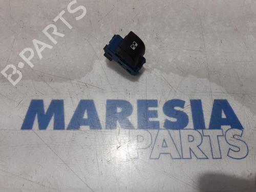 switch-peugeot-3008-i-mpv-0u_-2009-2010-2011-2012-2013-2014-2015-2016-2017-31496991 main image