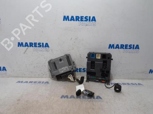 Used Engine control unit (ECU) CITROËN DS3 Convertible 1.6 THP 155 (156 hp) 31521599