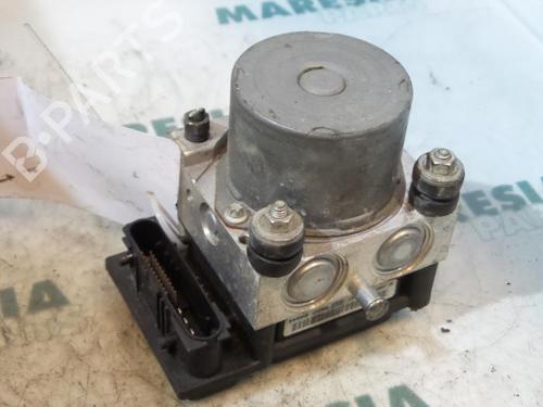 Used ABS pump PEUGEOT 107 (PM_, PN_) 1.4 HDi (54 hp) 31525447