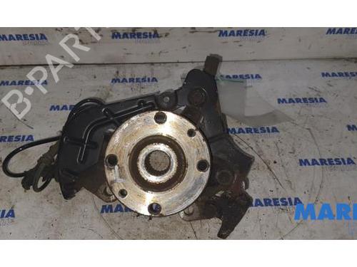 Used Left front steering knuckle FIAT PANDA (312_, 319_) 0.9 (312PXP1A) (60 hp) 31428450