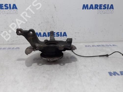 Used Right front steering knuckle RENAULT CLIO V (B7_) 1.0 TCe 100 (B7MT) (101 hp) 31443877