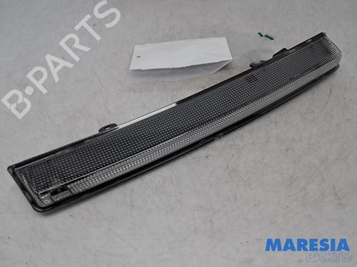 Used Third brake light Third brake light PEUGEOT 208 II (UB_, UP_, UW_, UJ_) 1.2 Hybrid 136 (UPHPYK) (136 hp) 39932411 39932411