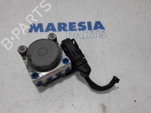 Used ABS pump FIAT 500 C (312_) 0.9 (312AG1A) (86 hp) 31410775