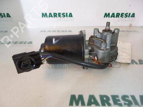 Used Front wiper motor RENAULT TWINGO I (C06_) 1.2 (C066, C068) (58 hp) 31521608