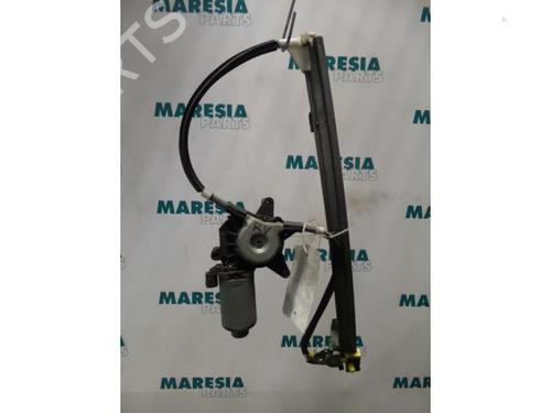 front-right-window-mechanism-renault-megane-i-ba01_-1995-1996-1997-1998-1999-2000-2001-2002-2003-2004-31425359 main image