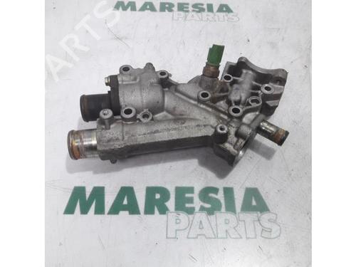 Used Thermostat housing PEUGEOT 307 CC (3B) 2.0 16V (136 hp) 31484269