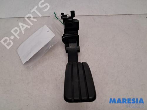 Used Pedal RENAULT SCÉNIC III (JZ0/1_) 1.6 dCi (JZ00, JZ12) (130 hp) 31406951