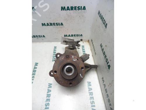 Used Left front steering knuckle CITROËN XSARA (N1) 2.0 HDi 90 (90 hp) 31502456