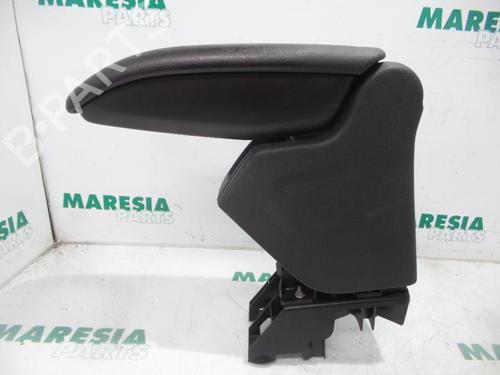 Armlæn CITROËN C3 II (SC_) 1.6 HDi (92 hp) 31501128