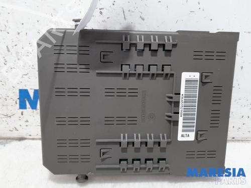 Fuse box CITROËN C5 I Break (DE_) 3.0 V6 (DEXFXC, DEXFXF) | BP31484768E1