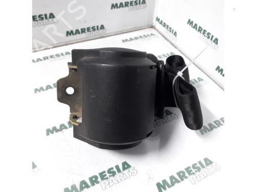 rear-left-seatbelt-renault-twingo-i-c06_-1993-1994-1995-1996-1997-1998-1999-2000-2001-2002-2003-2004-2005-2006-2007-2008-2009-2010-2011-2012-31507174 main image