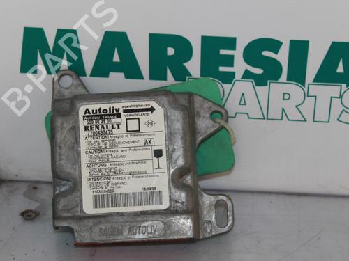 Used ECU airbags RENAULT MEGANE I Grandtour (KA0/1_) 1.6 16V (KA0B, KA04, KA11) (107 hp) 31526796