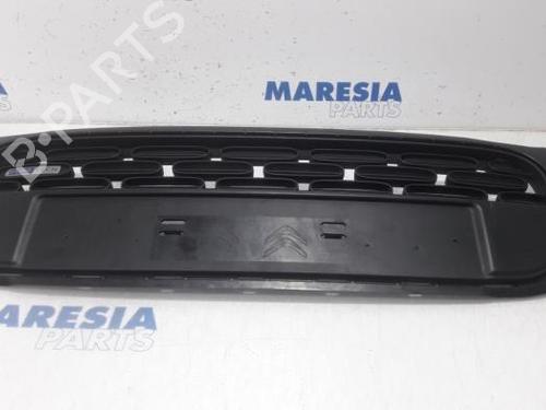 Grill CITROËN C3 III (SX) 1.2 VTi 82 (82 hp) 31406753