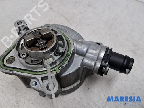 Used Vacuum pump Vacuum pump RENAULT CAPTUR II (HF_) TCe 160 (HFN1) (158 hp) 40528577 40528577