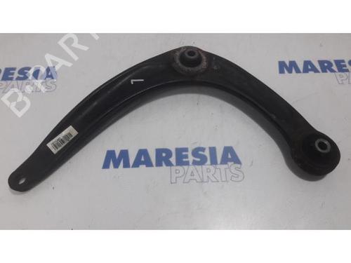 Used Left front suspension arm PEUGEOT 5008 (0U_, 0E_) 1.6 16V (156 hp) 31407435