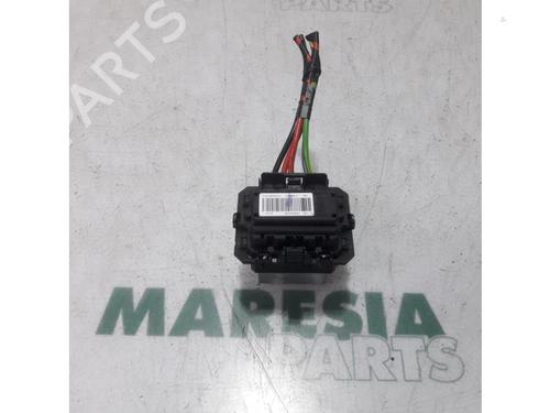 Used Electronic sensor PEUGEOT 208 I (CA_, CC_) 1.2 VTI 82 (82 hp) 31416564