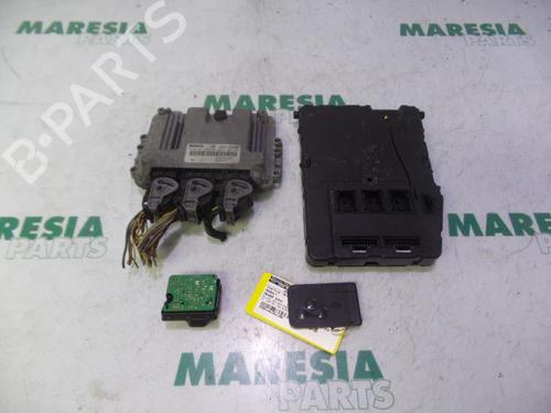 Used Engine control unit (ECU) RENAULT GRAND SCÉNIC II (JM0/1_) 1.9 dCi (JM0G, JM12, JM1G, JM2C) (120 hp) 31394034