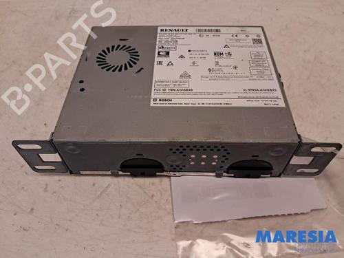 Used Radio RENAULT ARKANA I (LCM_, LDN_) 1.6 E-TECH 145 (LDMU) (143 hp) 31473255