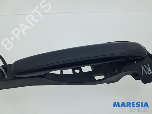 Used Front right exterior door handle Front right exterior door handle 37875423 37875423
