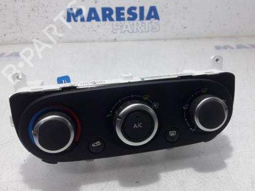 Used Climate control RENAULT CLIO IV Grandtour (KH_) 1.5 dCi 90 (KHN3, KHN4) (90 hp) 31488704