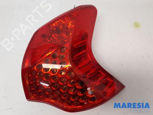 Used Right taillight PEUGEOT 3008 I MPV (0U_) 1.6 THP (156 hp) 31494198