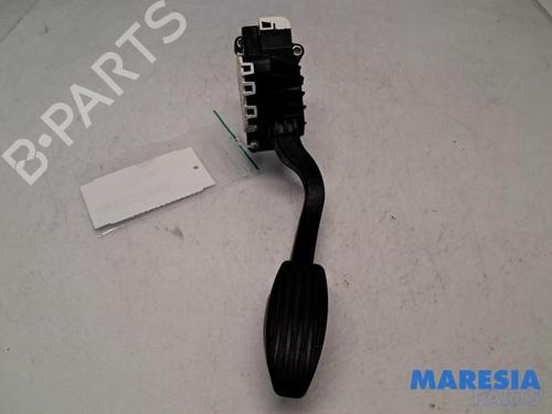 Pedal FIAT 500 (312_) 0.9 (312AXN1A) (80 hp) 31442254