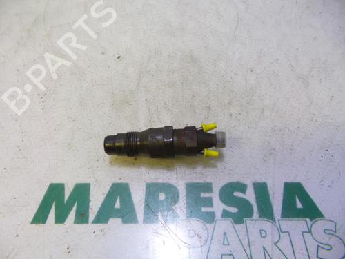 Used Injector CITROËN XSARA (N1) 1.9 D (70 hp) 31388209