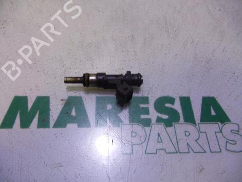 Used Injector FIAT GRANDE PUNTO (199_) 1.4 T-Jet (199AXM1A, 199BXM1A, 199BXN1A) (120 hp) 31450239