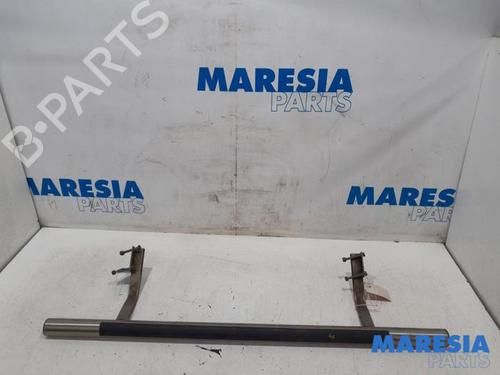 rear-bumper-reinforcement-renault-kangoo-express-fc01_-1997-31429896 main image