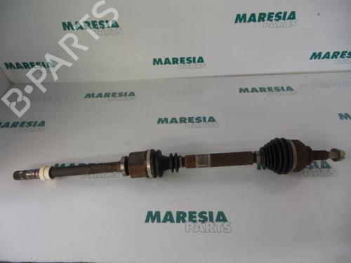 Used Right front driveshaft RENAULT LAGUNA II (BG0/1_) 1.9 dCi (BG08, BG0G) (120 hp) 31416879