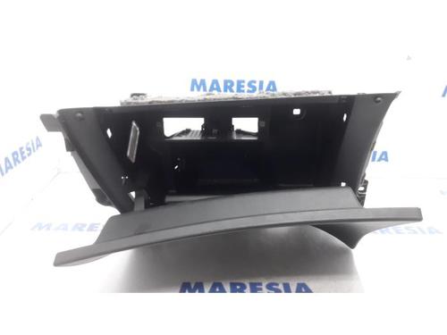 Glove box CITROËN C4 Picasso II 1.6 HDi / BlueHDi 115 | BP31423533C95 