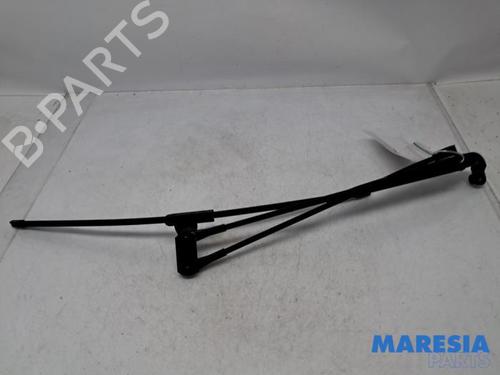 front-windshield-wiper-arm-peugeot-108-2014-31385495 main image