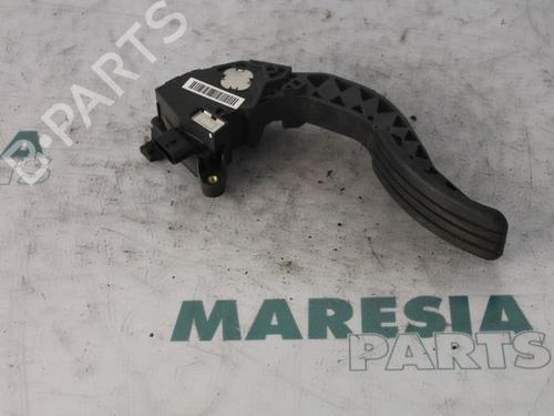 Used Electronic module RENAULT GRAND SCÉNIC III (JZ0/1_) 1.4 16V (JZ0F) (131 hp) 31466039