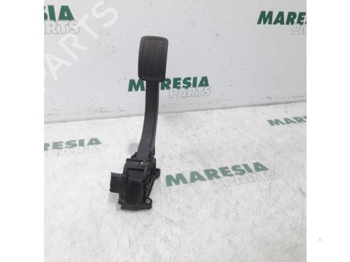 electronic-module-peugeot-308-sw-ii-lc_-lj_-lr_-lx_-l4_-2014-2015-2016-2017-2018-2019-2020-2021-31469436 main image