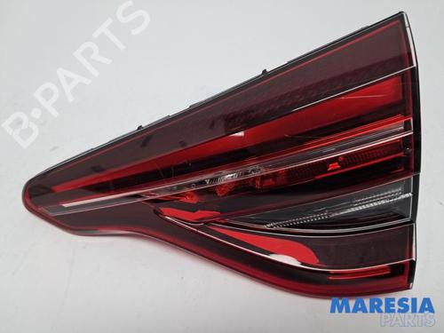 Used Right taillight RENAULT CLIO V (B7_) 1.0 TCe 100 (B7MT) (101 hp) 31470876