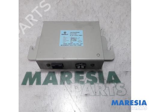 Módulo eletrónico RENAULT TWINGO I (C06_) 1.2 16V (C060) (60 hp) 31484324